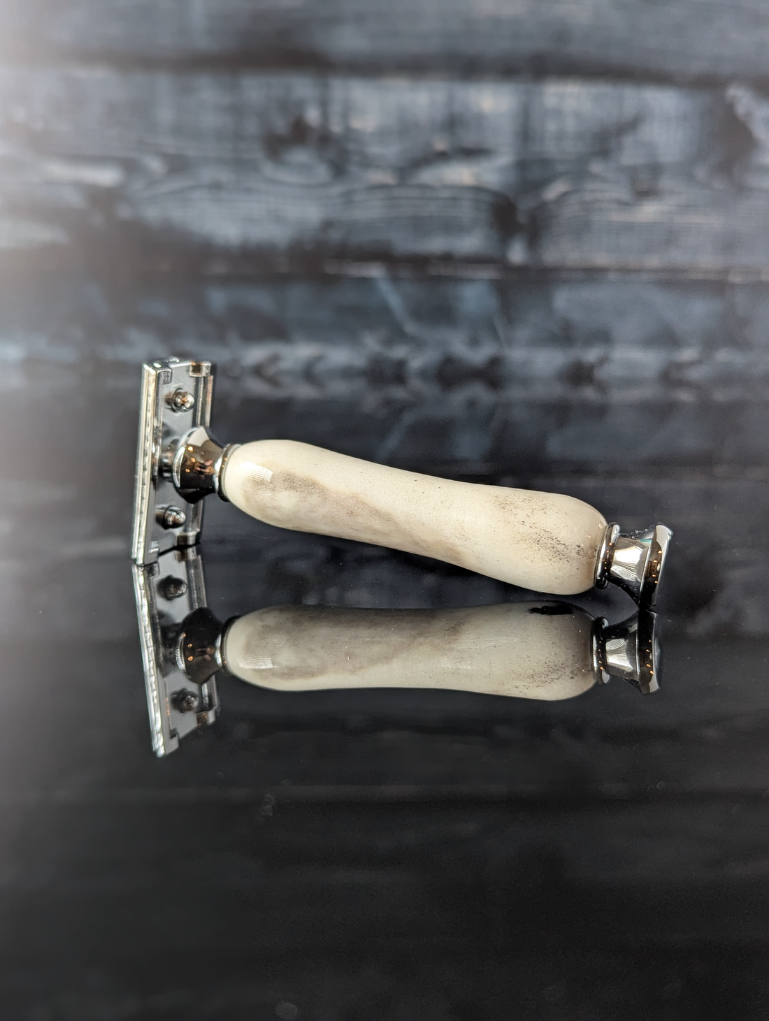 Hand Shave Razer Hand-turned Safety Razor – MC Shave Gear