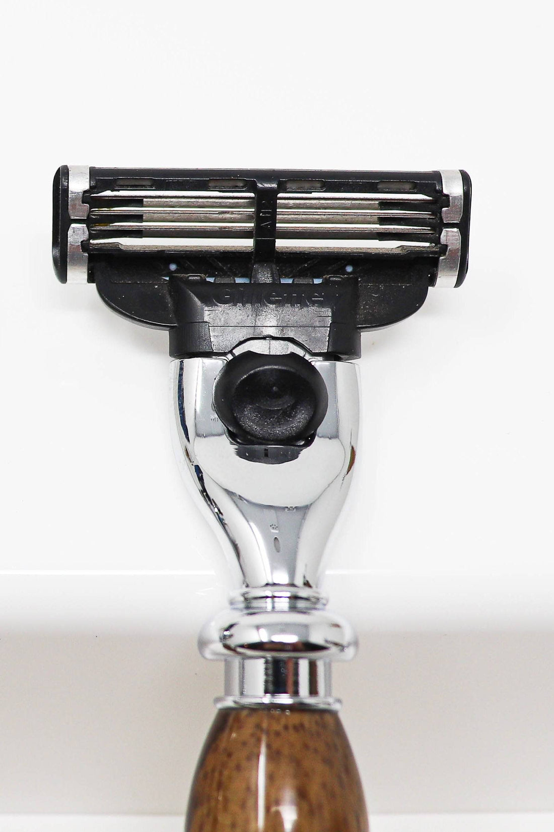 Hand-turned Premium Razor Set with Badger Shave Brush in African Black Limba