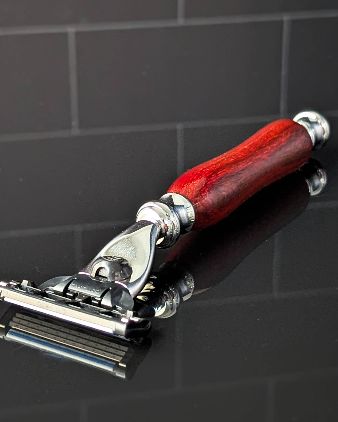 Handcrafted Bloodwood Luxury Razor for Gillette™ Mach3™ or Gillette™ Fusion™