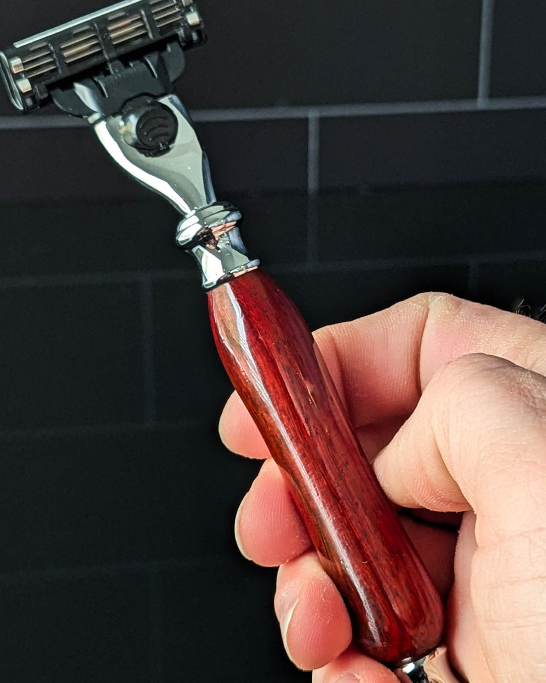 Handcrafted Bloodwood Luxury Razor for Gillette™ Mach3™ or Gillette™ Fusion™