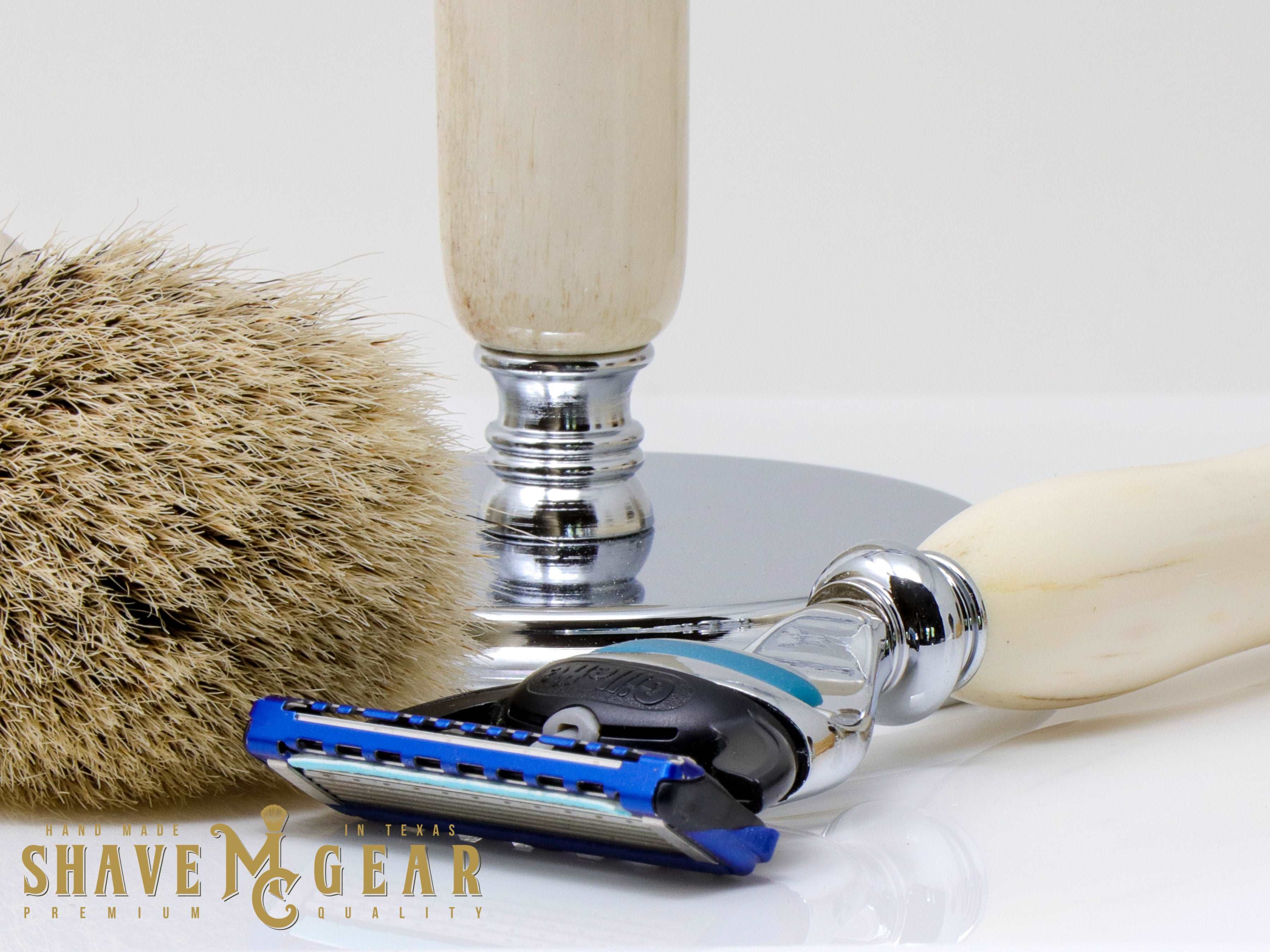 Hand-turned Premium Razor Set with Badger Shave Brush in Antler – MC ...