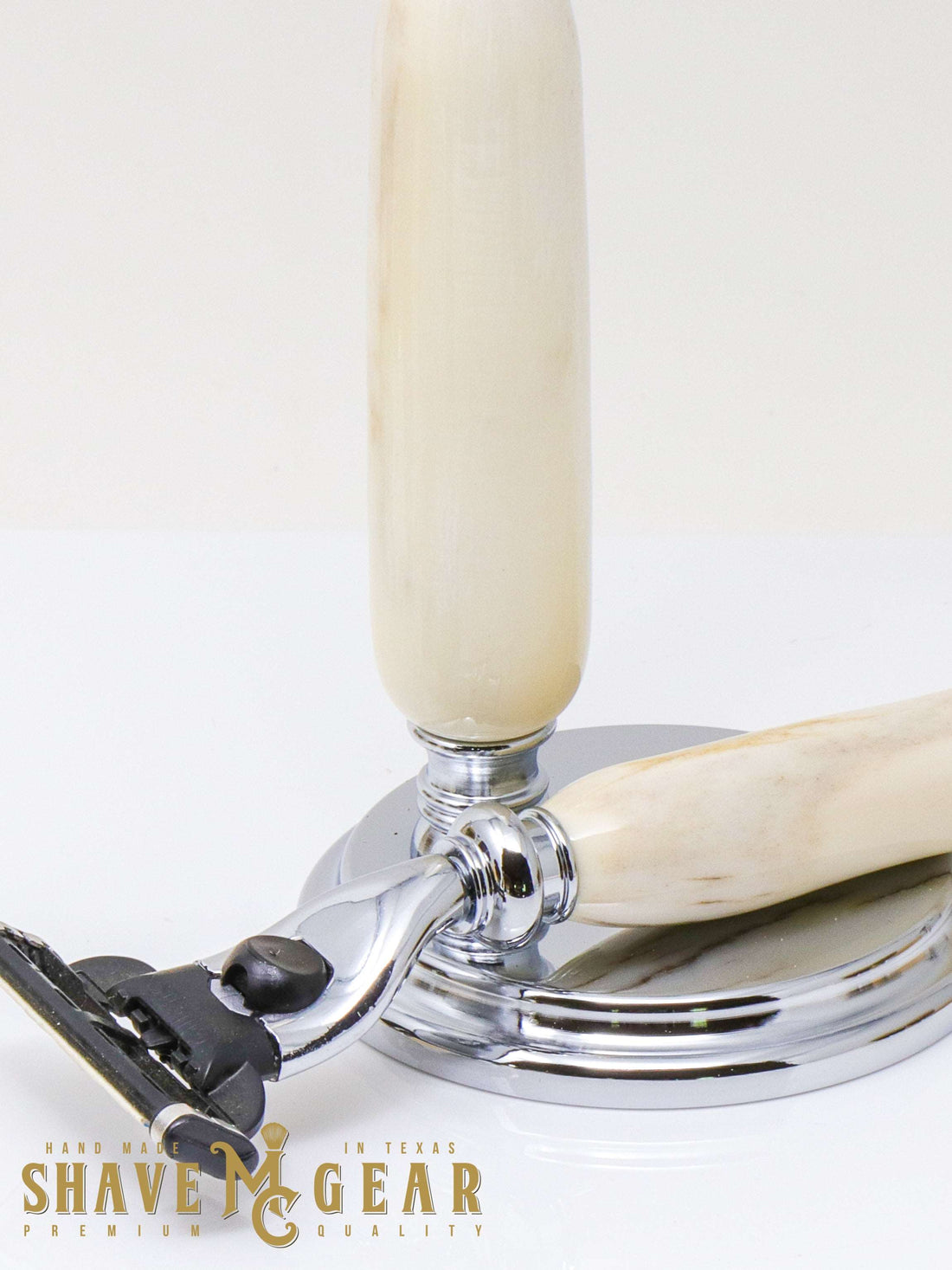 Hand-turned Razor Set in Antler
